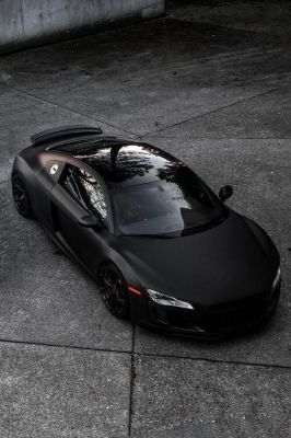 Audi_R8_-_All_Black.jpg
